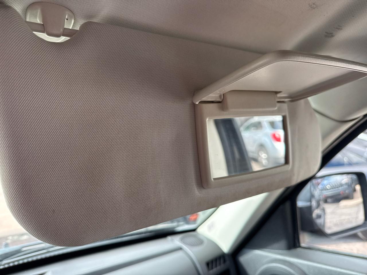 Dodge Nitro SE 2WD 2010