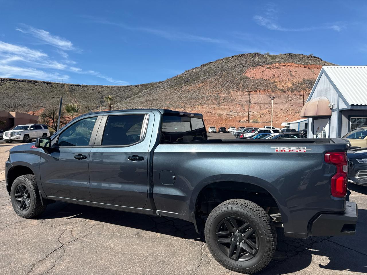 Chevrolet Silverado 1500 LT Trail Boss Crew Cab 4WD 2019