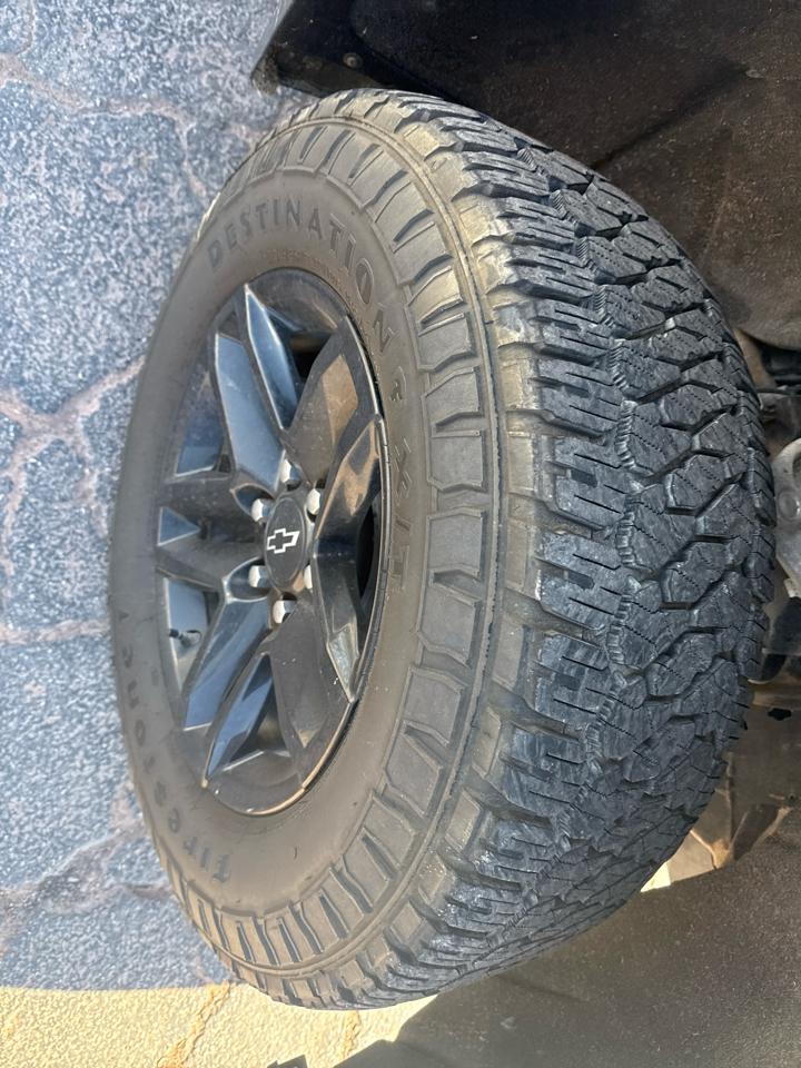 Chevrolet Silverado 1500 LT Trail Boss Crew Cab 4WD 2019