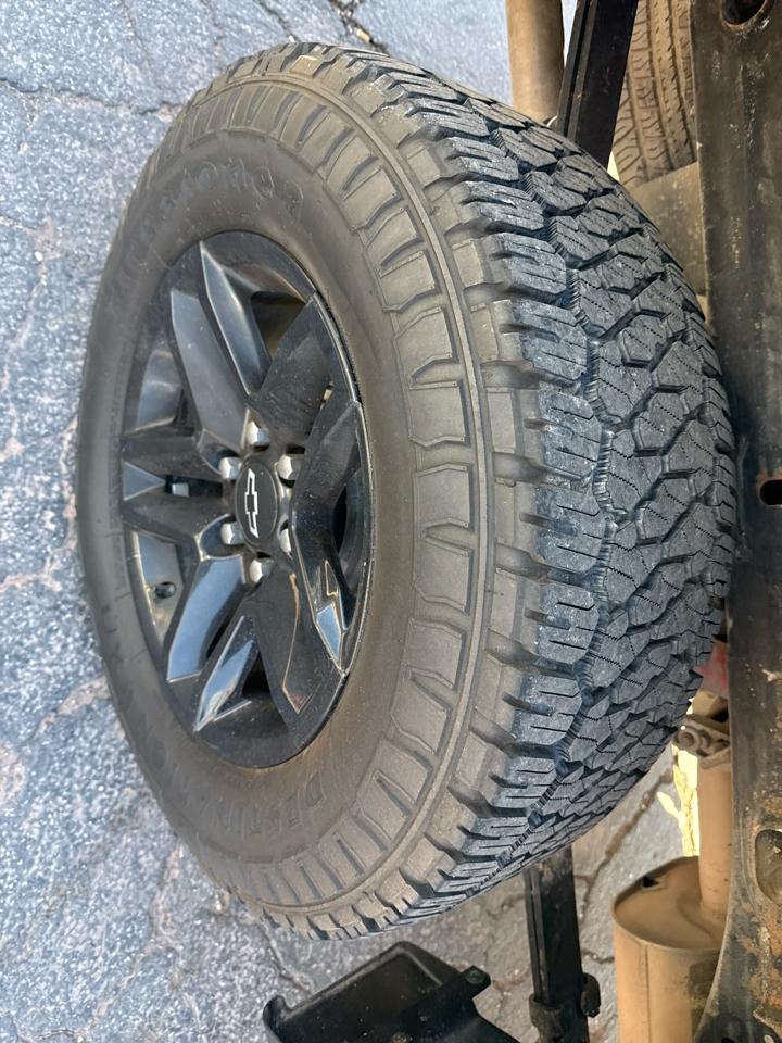 Chevrolet Silverado 1500 LT Trail Boss Crew Cab 4WD 2019