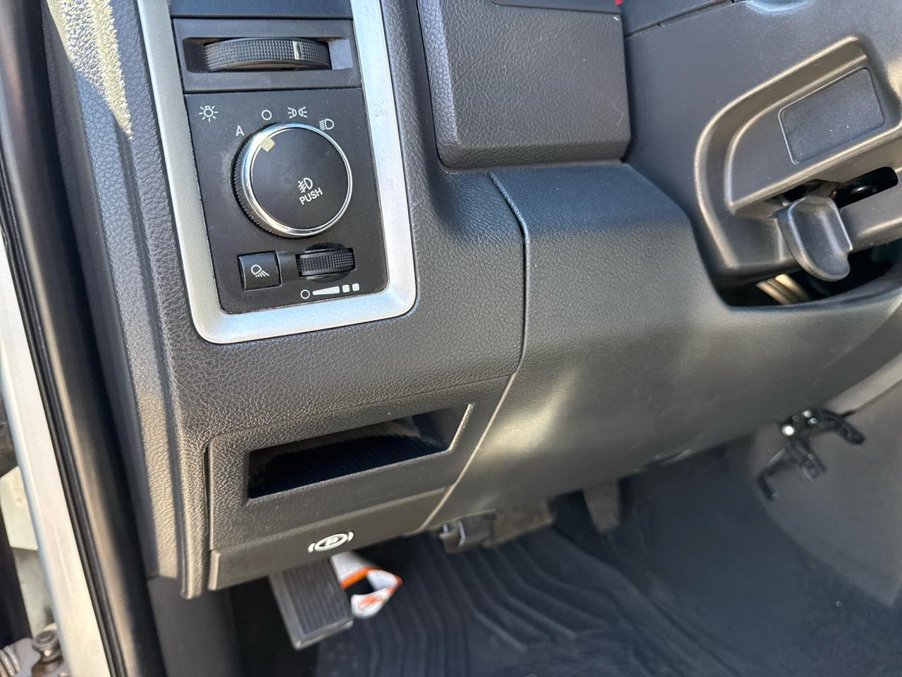 Dodge Ram 1500 SLT Quad Cab 2WD 2009