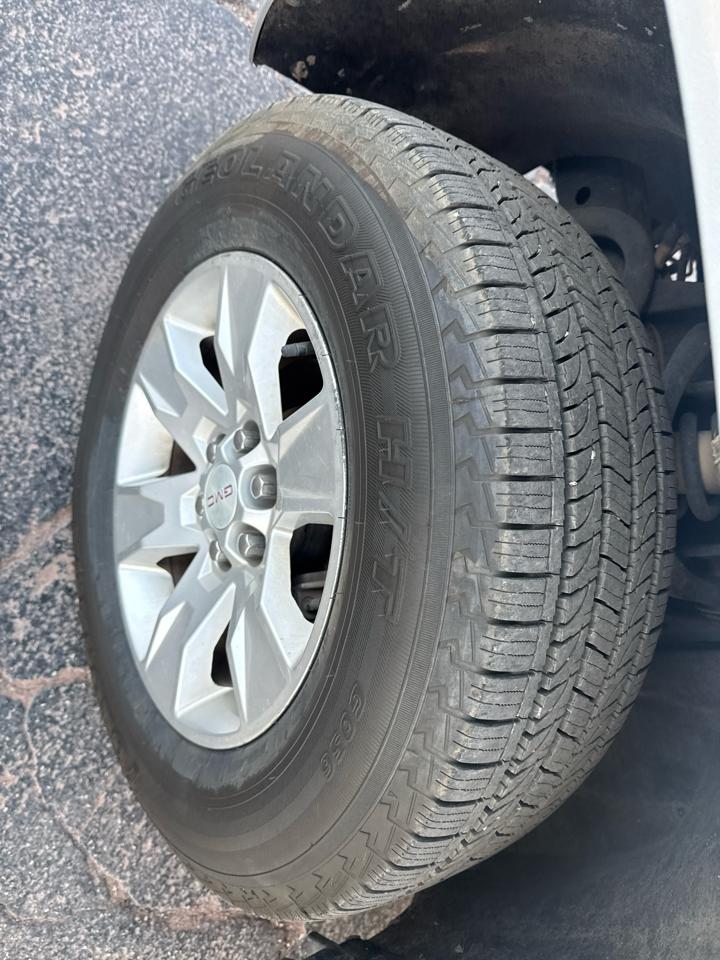 GMC Canyon SLE Crew Cab 4WD Long Box 2016