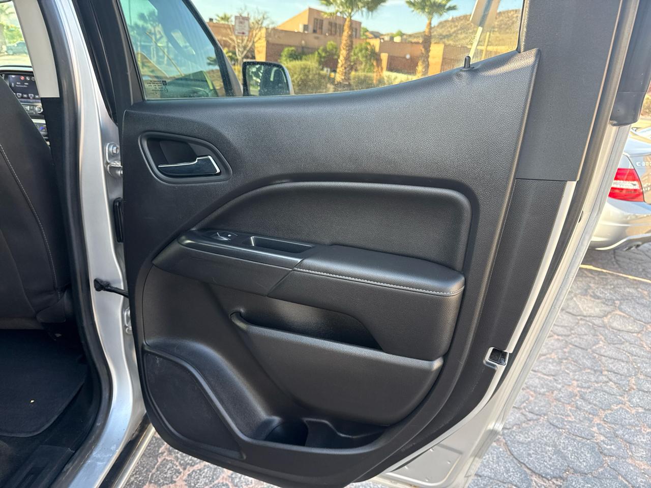 GMC Canyon SLE Crew Cab 4WD Long Box 2016