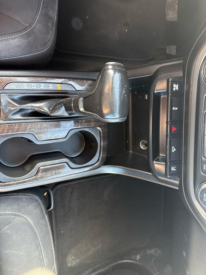 GMC Canyon SLE Crew Cab 4WD Long Box 2016