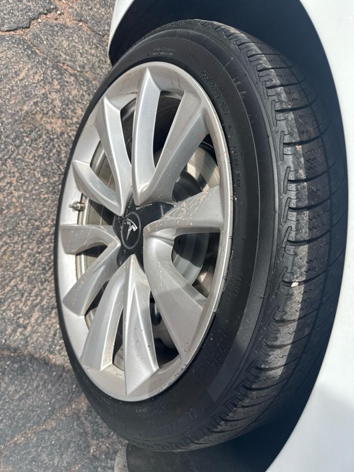 Tesla Model 3 Mid Range 2019