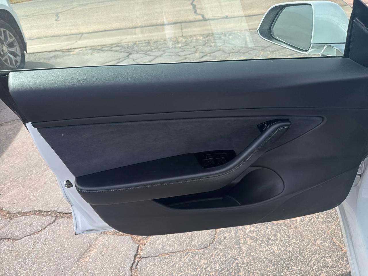 Tesla Model 3 Mid Range 2019