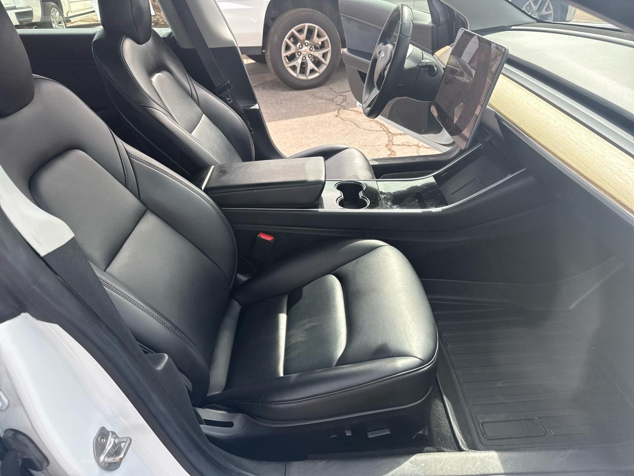 Tesla Model 3 Mid Range 2019