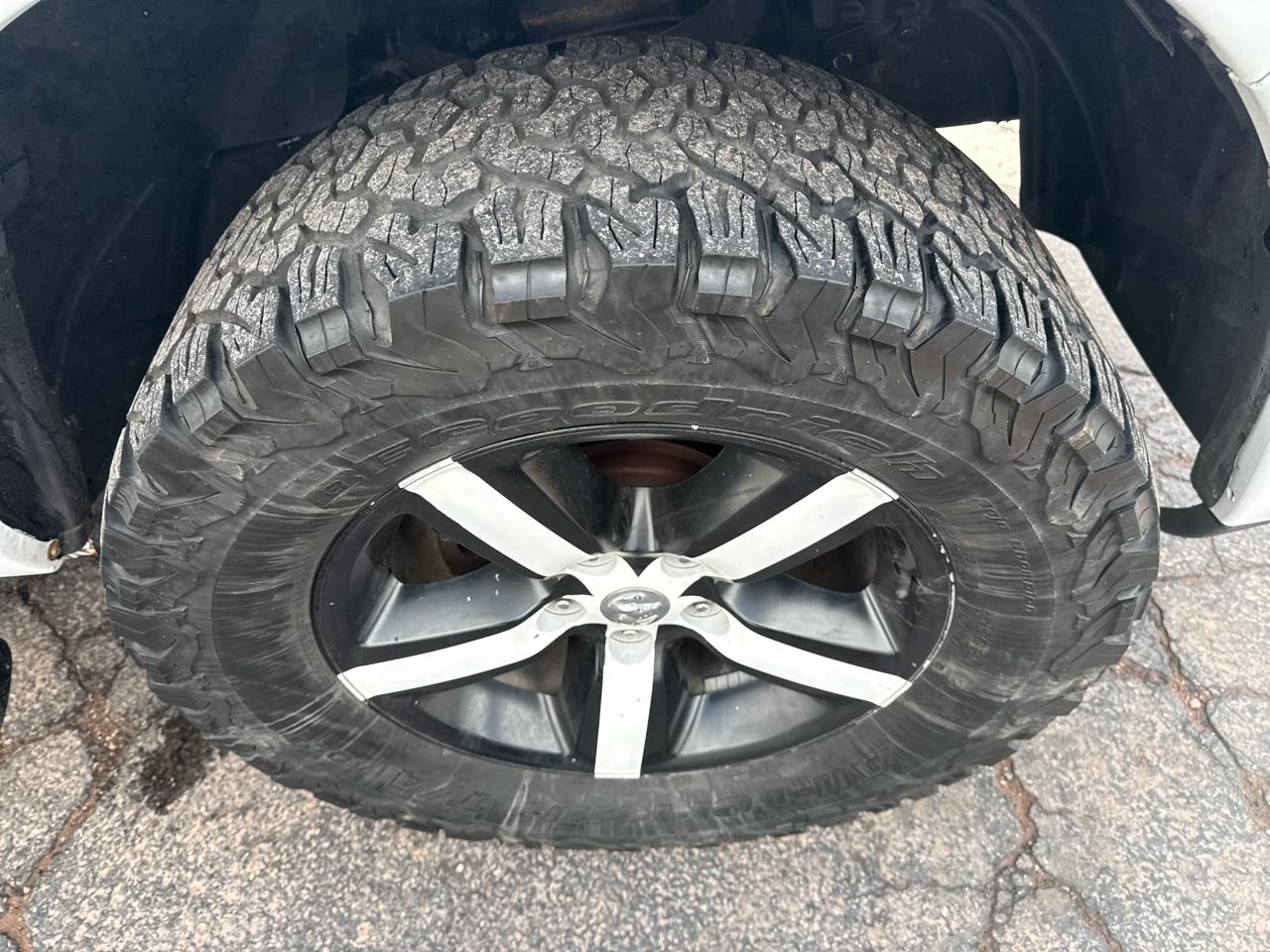 RAM 1500 Sport Quad Cab 4WD 2015