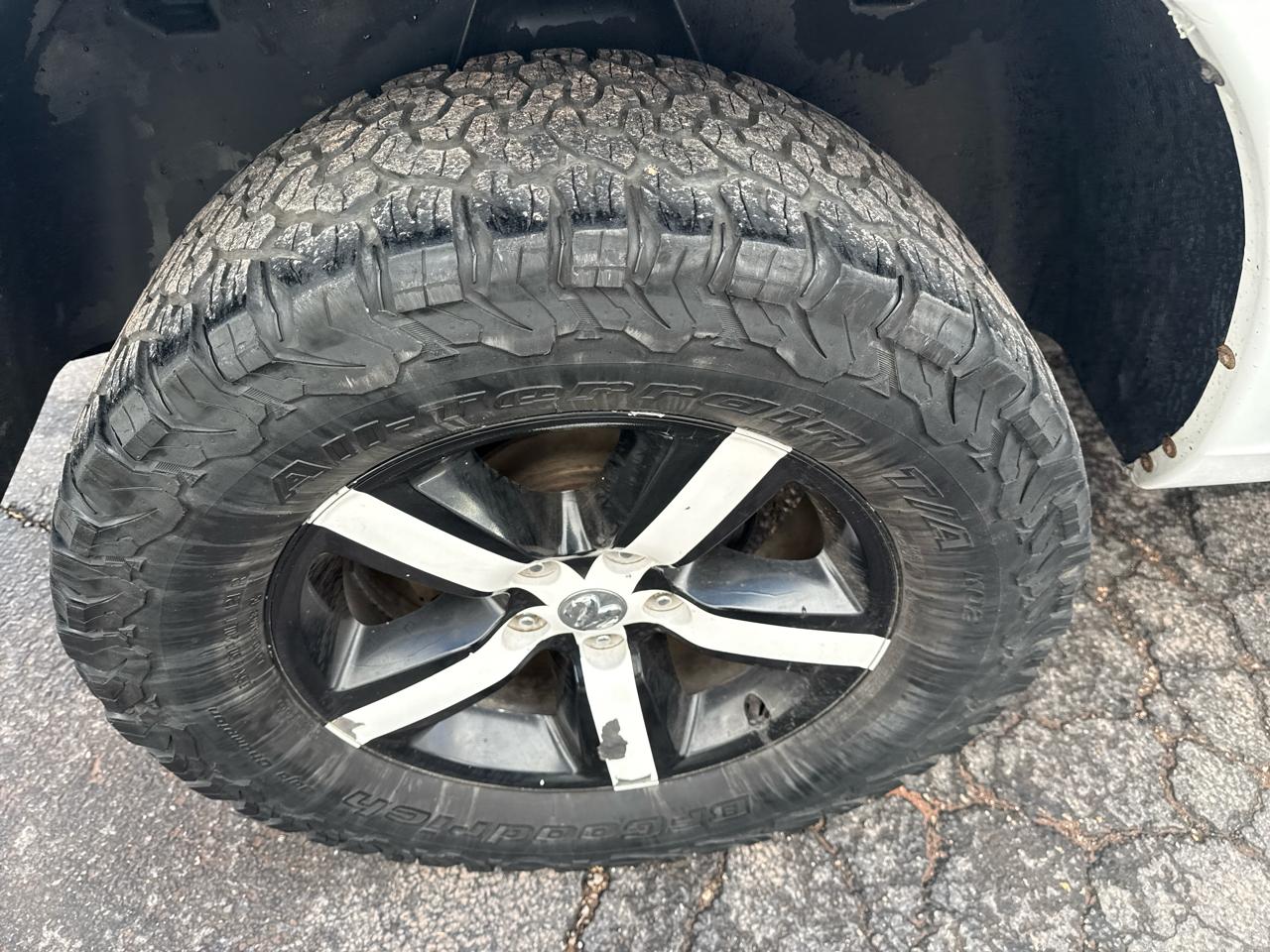 RAM 1500 Sport Quad Cab 4WD 2015