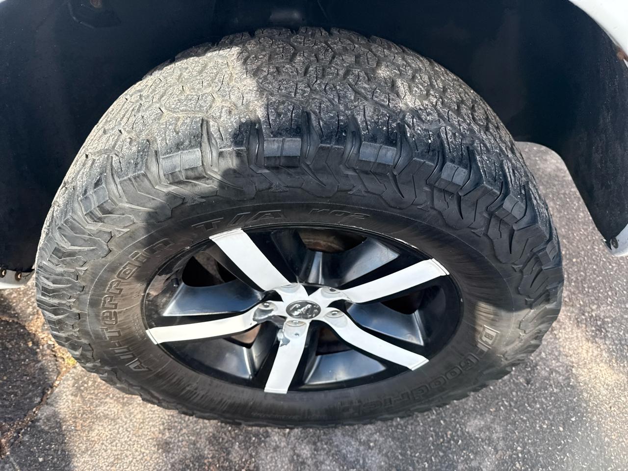 RAM 1500 Sport Quad Cab 4WD 2015