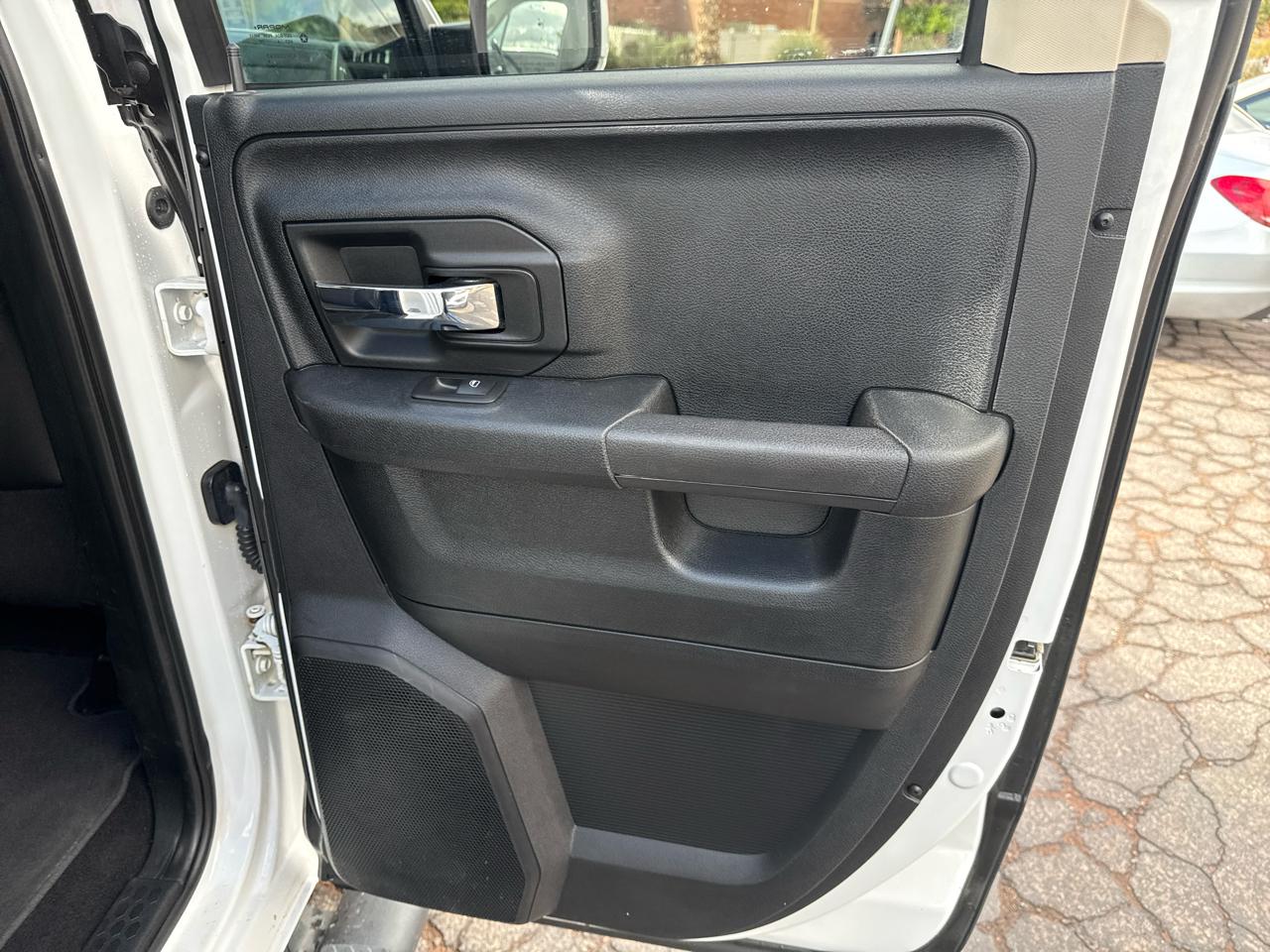 RAM 1500 Sport Quad Cab 4WD 2015