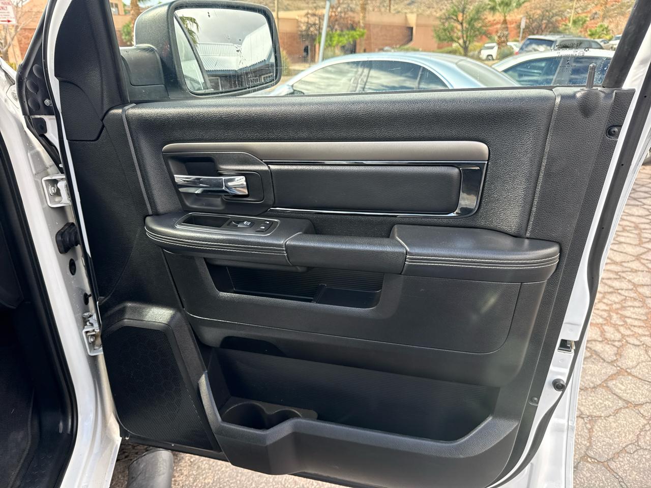 RAM 1500 Sport Quad Cab 4WD 2015