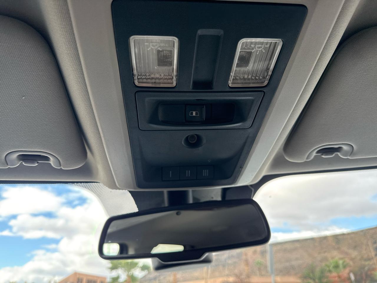 RAM 1500 Sport Quad Cab 4WD 2015