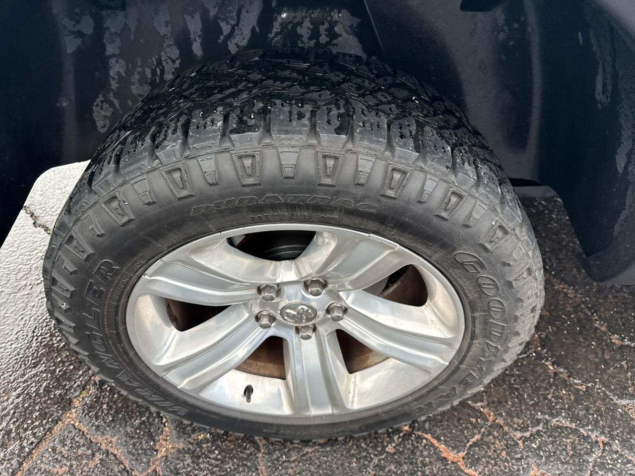 RAM 1500 Sport Crew Cab SWB 4WD 2013