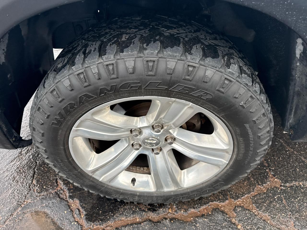 RAM 1500 Sport Crew Cab SWB 4WD 2013