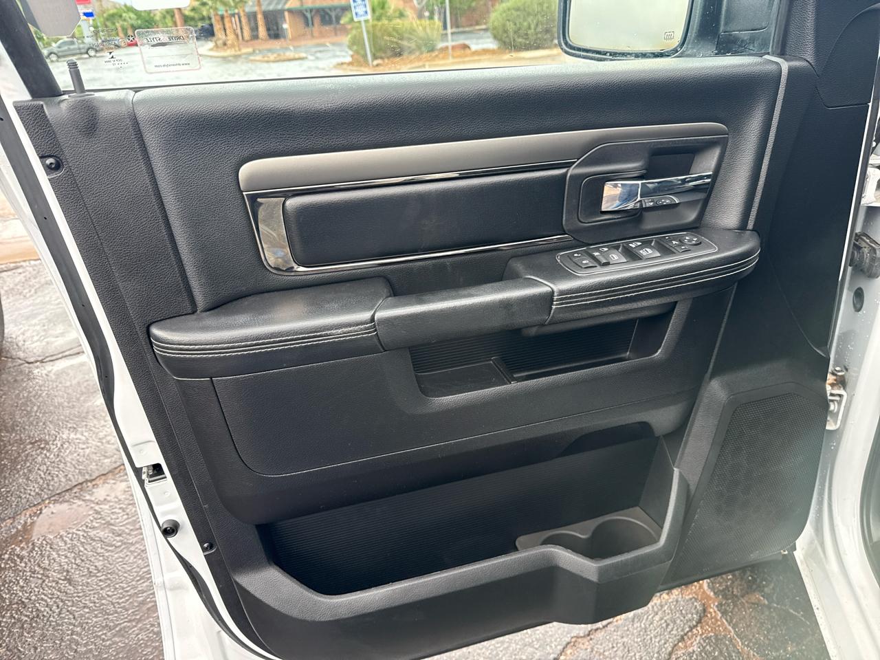 RAM 1500 Sport Crew Cab SWB 4WD 2013