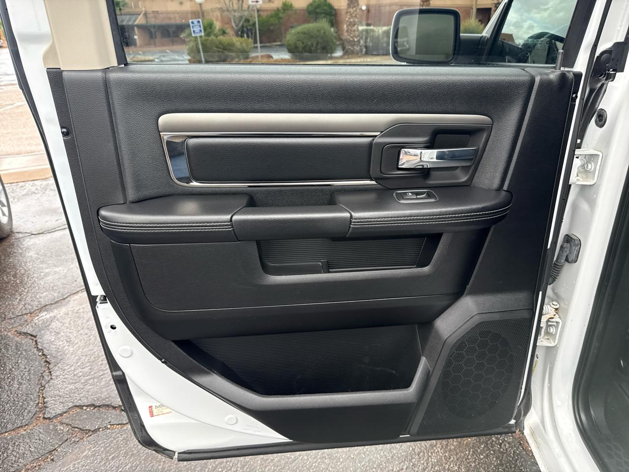 RAM 1500 Sport Crew Cab SWB 4WD 2013