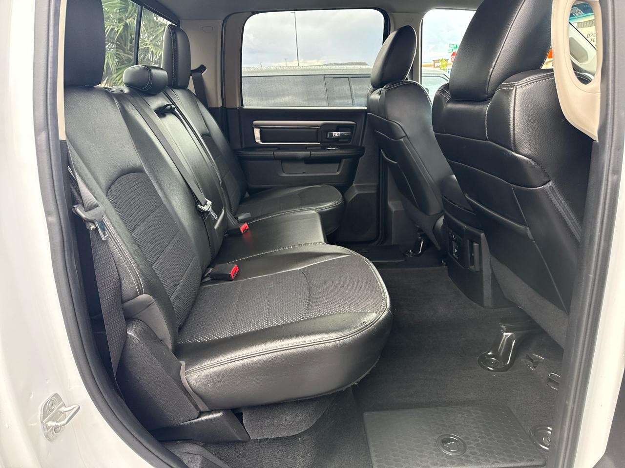 RAM 1500 Sport Crew Cab SWB 4WD 2013