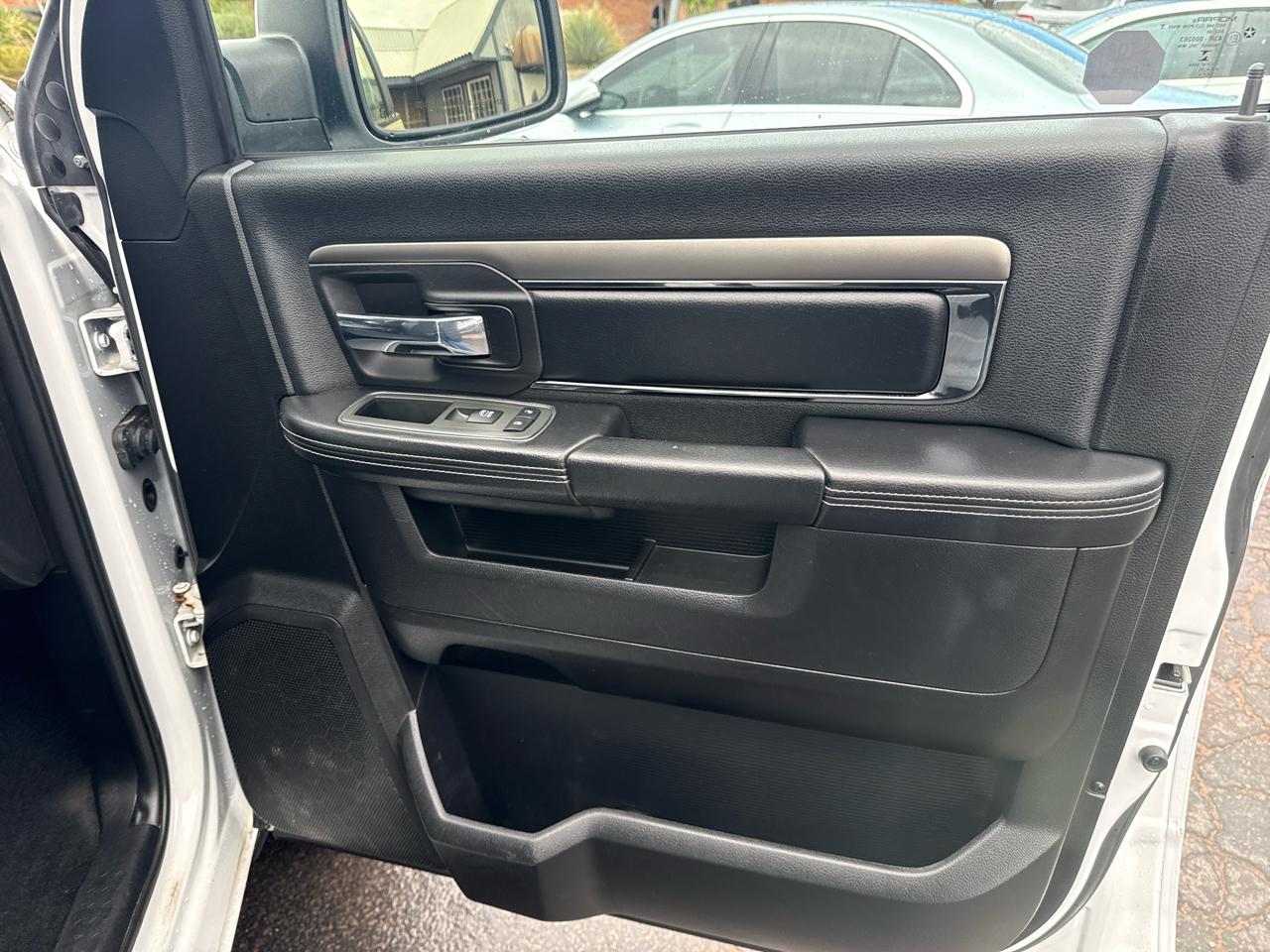 RAM 1500 Sport Crew Cab SWB 4WD 2013