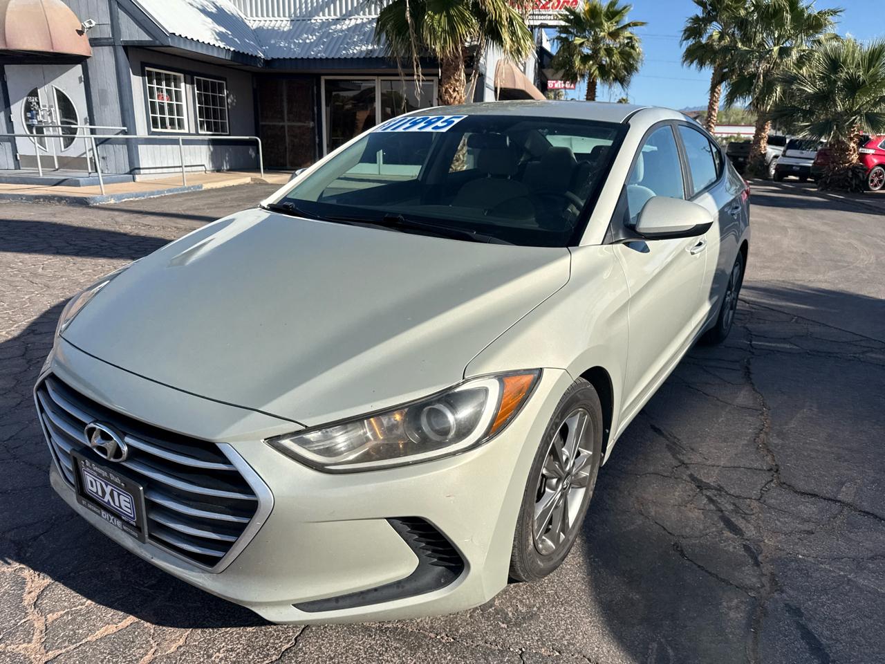 View vehicle photo 7