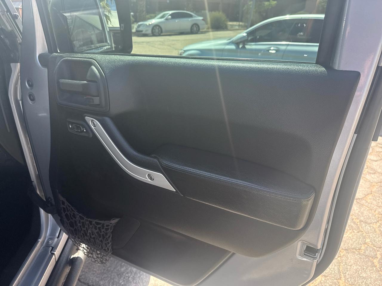 Jeep Wrangler Unlimited Rubicon 4WD 2013