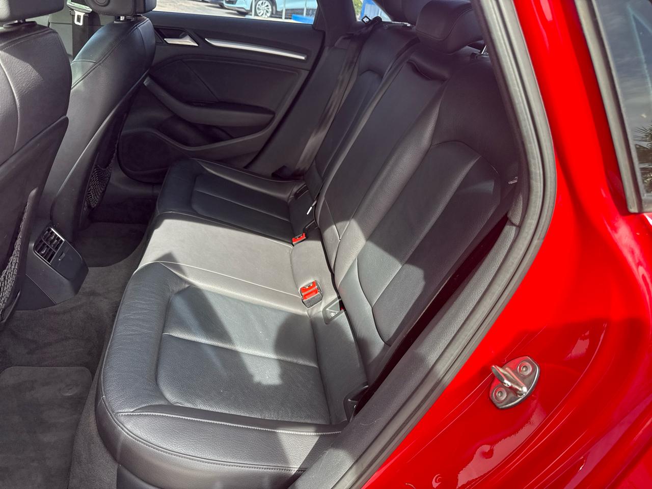 Audi A3 1.8T Premium FWD S tronic 2015