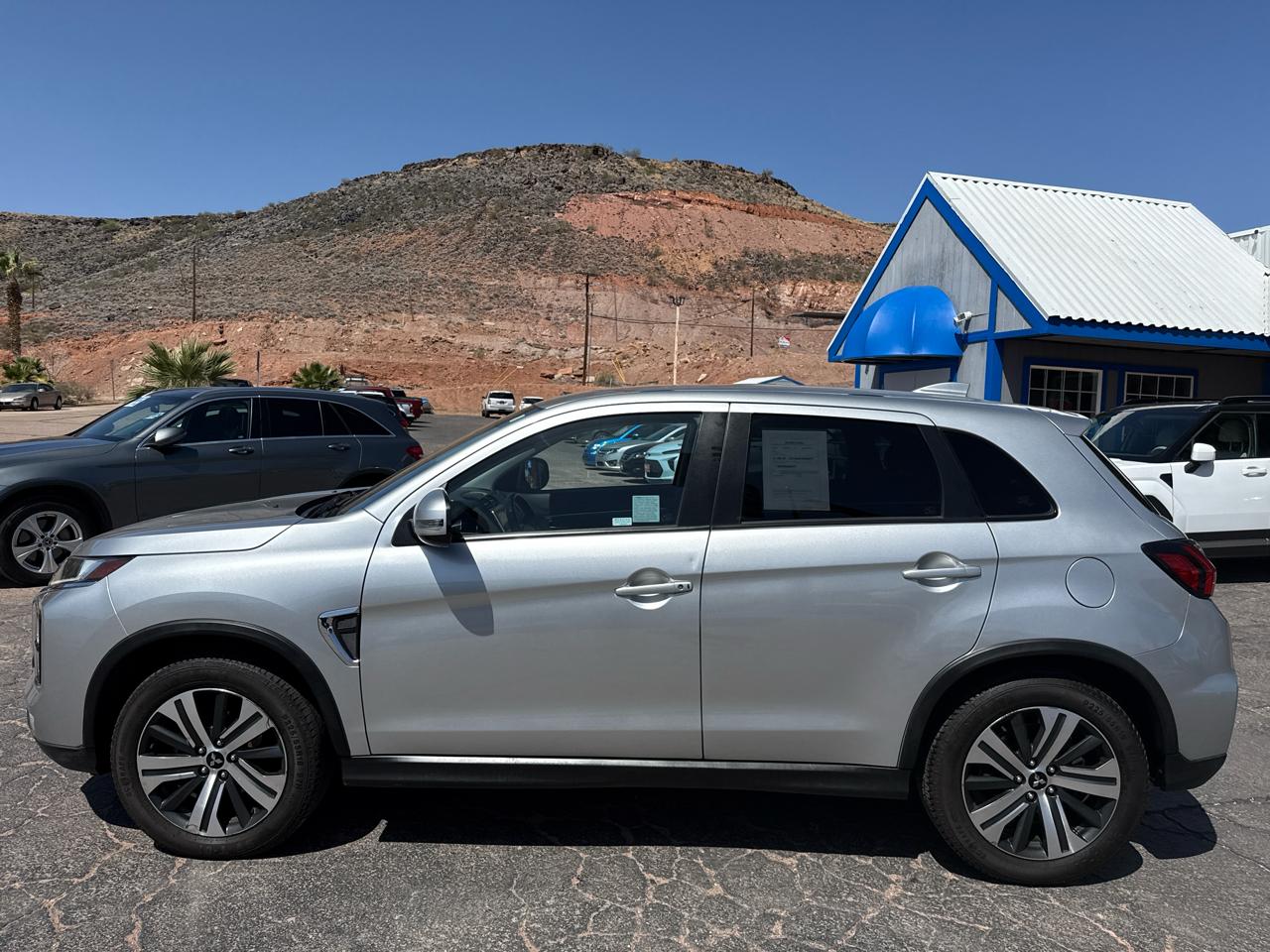 Mitsubishi Outlander Sport 2.0 ES 4WD 2022