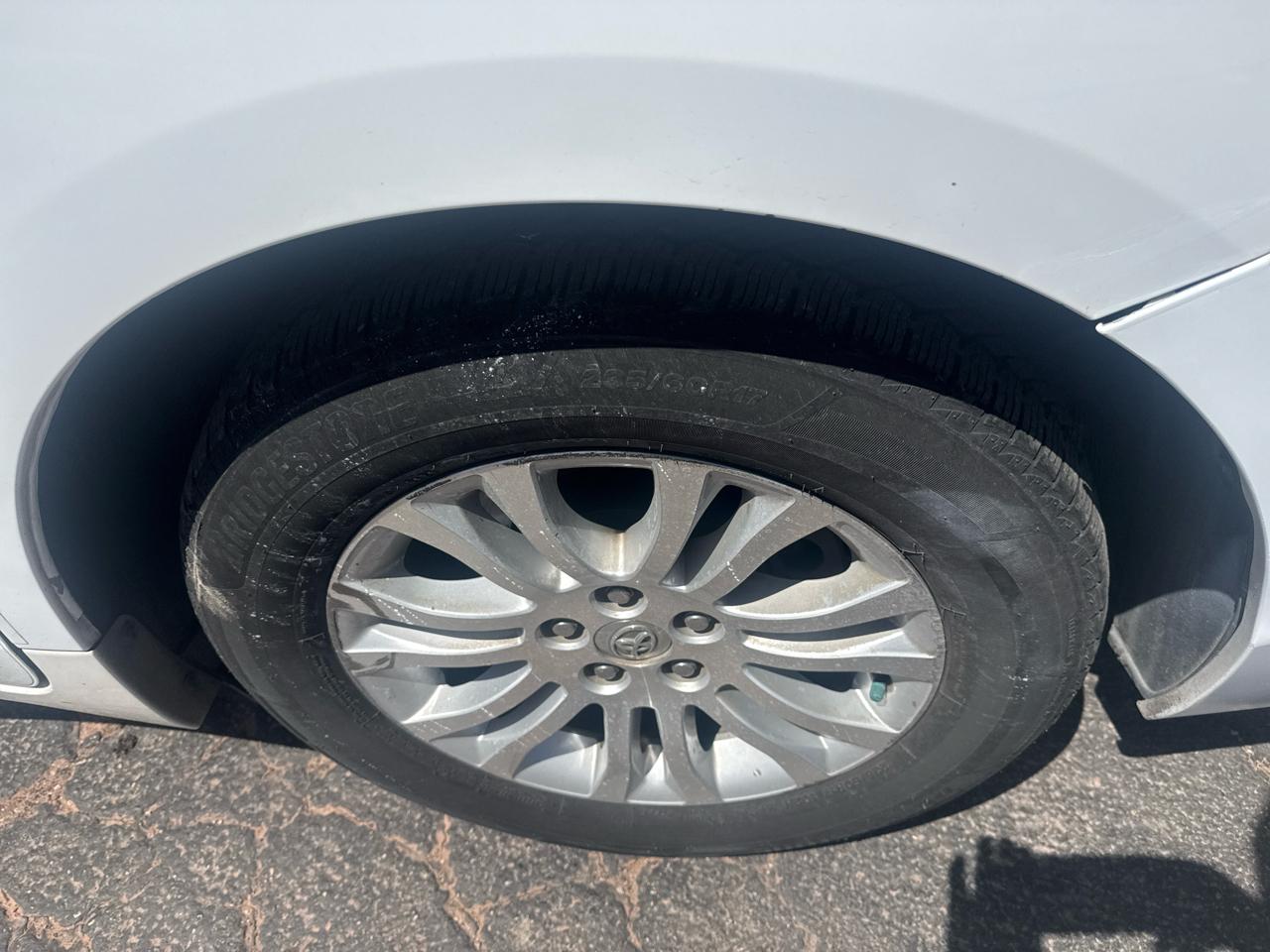 Toyota Sienna XLE FWD 8-Passenger V6 2013