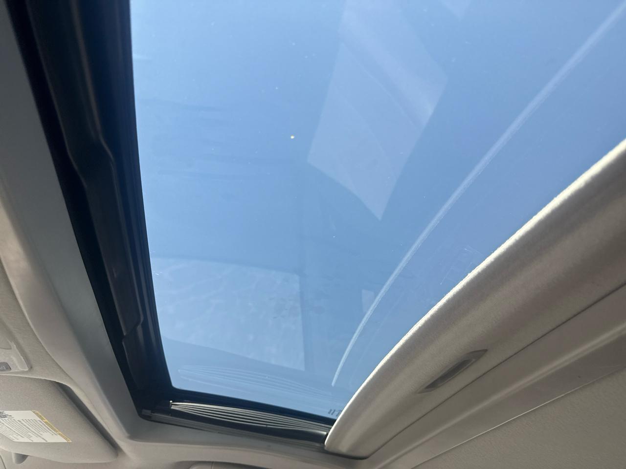 Toyota Sienna XLE FWD 8-Passenger V6 2013