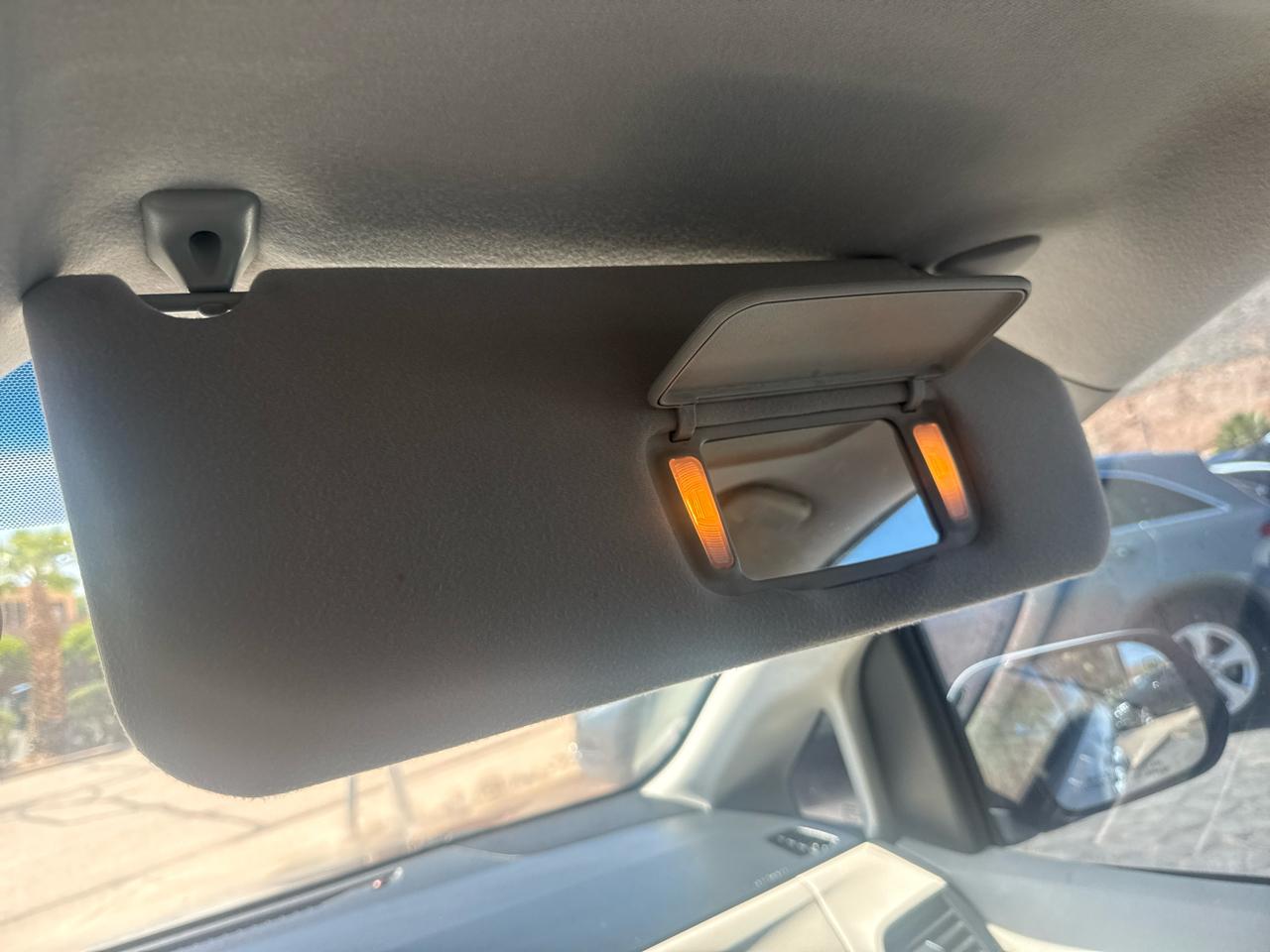 Toyota Sienna XLE FWD 8-Passenger V6 2013