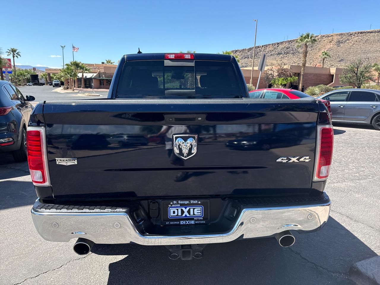 RAM 1500 Laramie Crew Cab SWB 4WD 2017