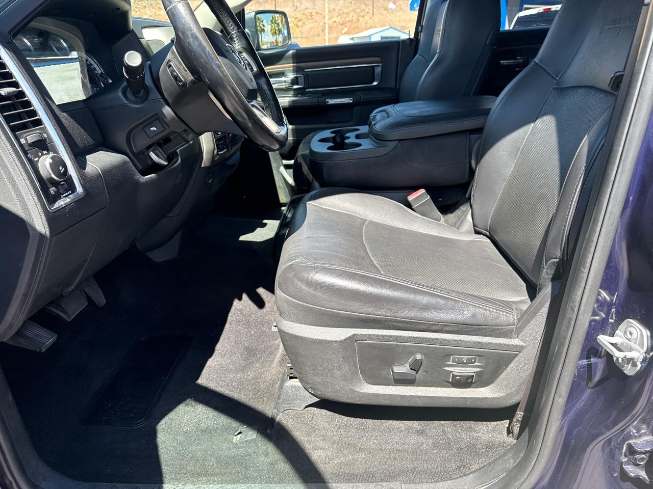 RAM 1500 Laramie Crew Cab SWB 4WD 2017