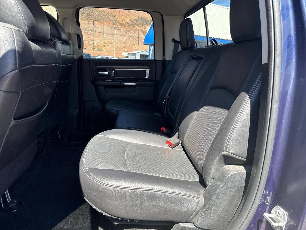 RAM 1500 Laramie Crew Cab SWB 4WD 2017