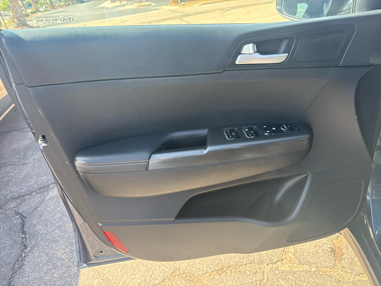 Kia Sportage LX FWD 2020
