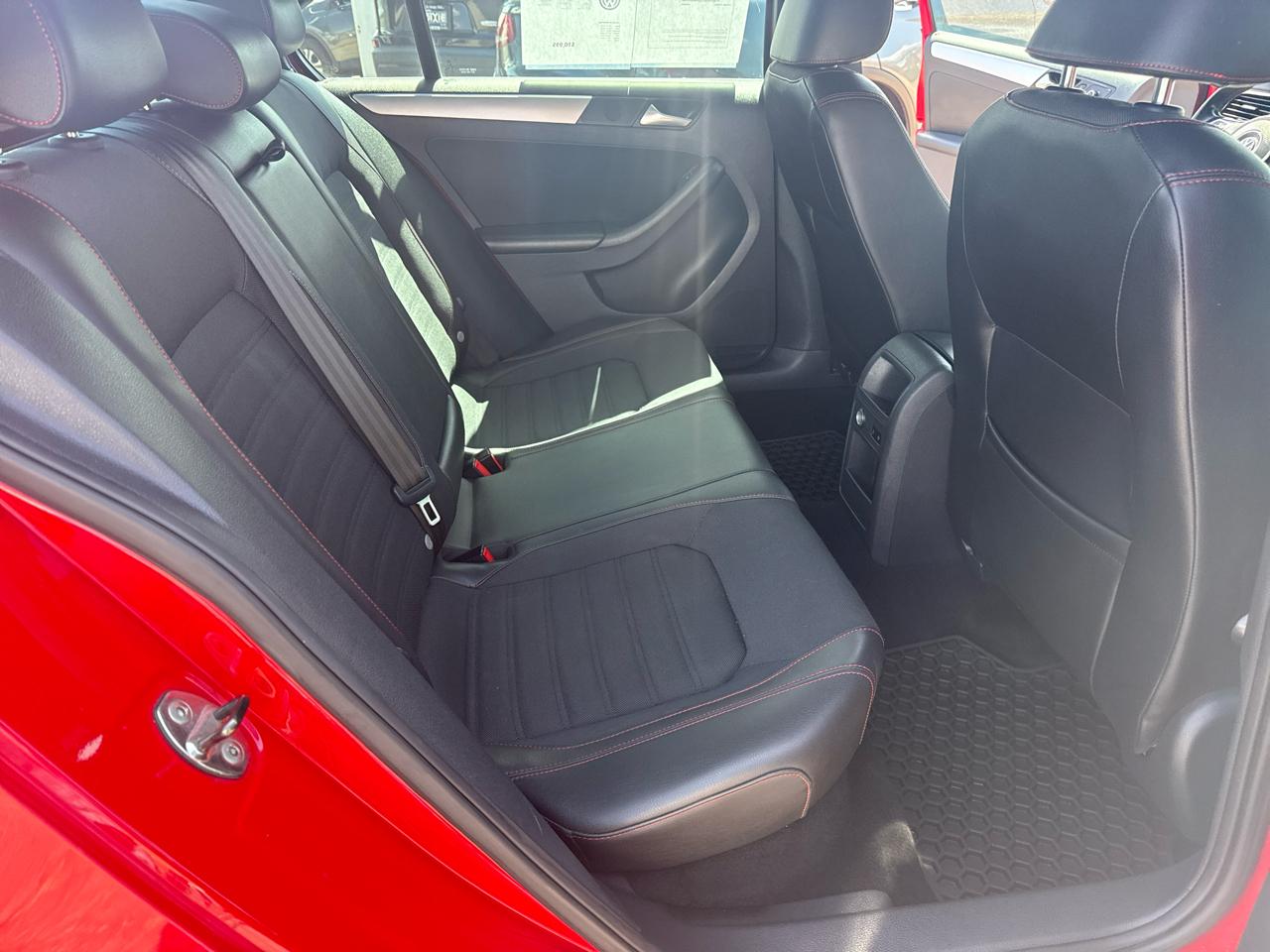 Volkswagen Jetta 2.0T GLI 2014