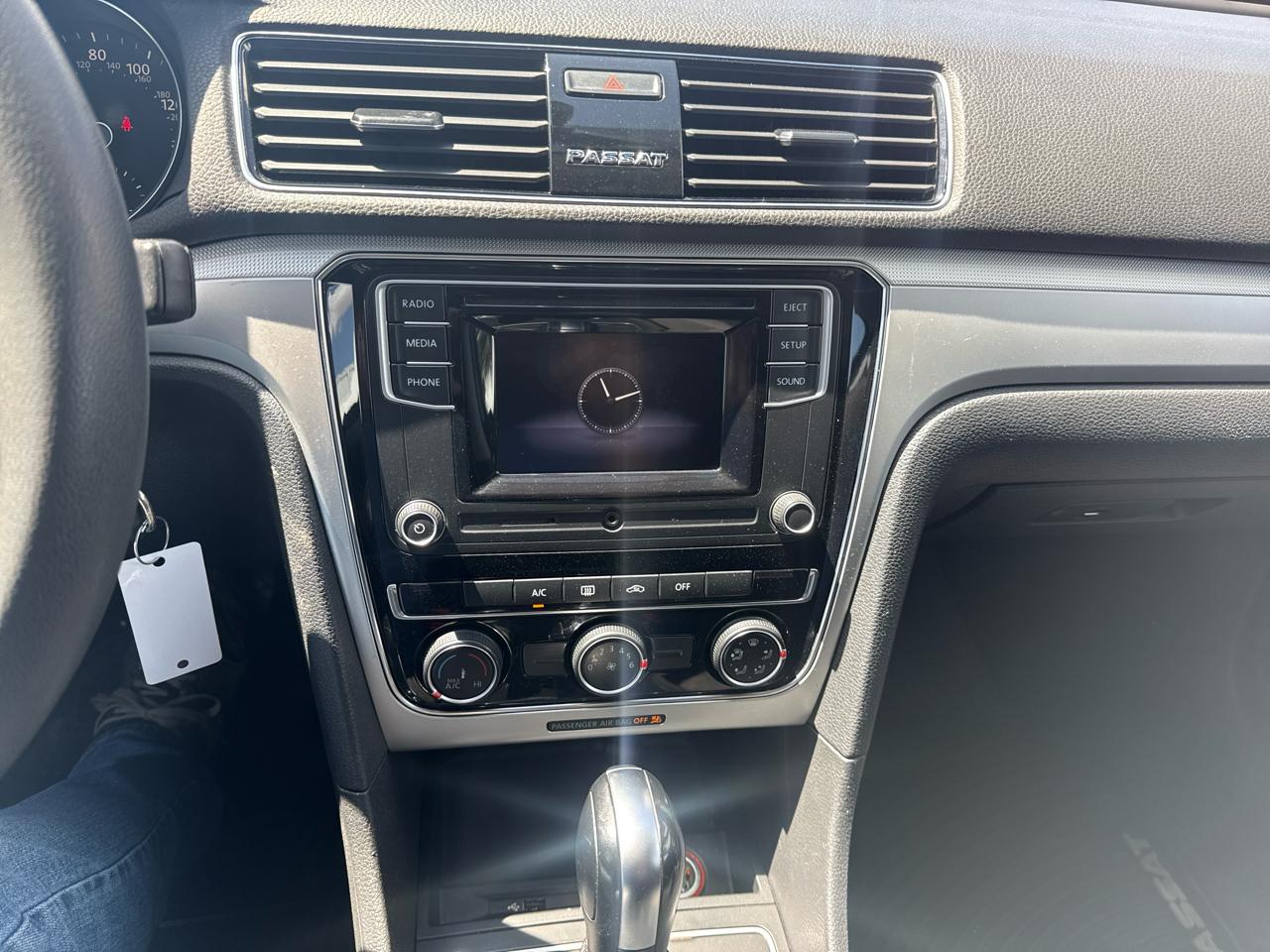 Volkswagen Passat S 2018