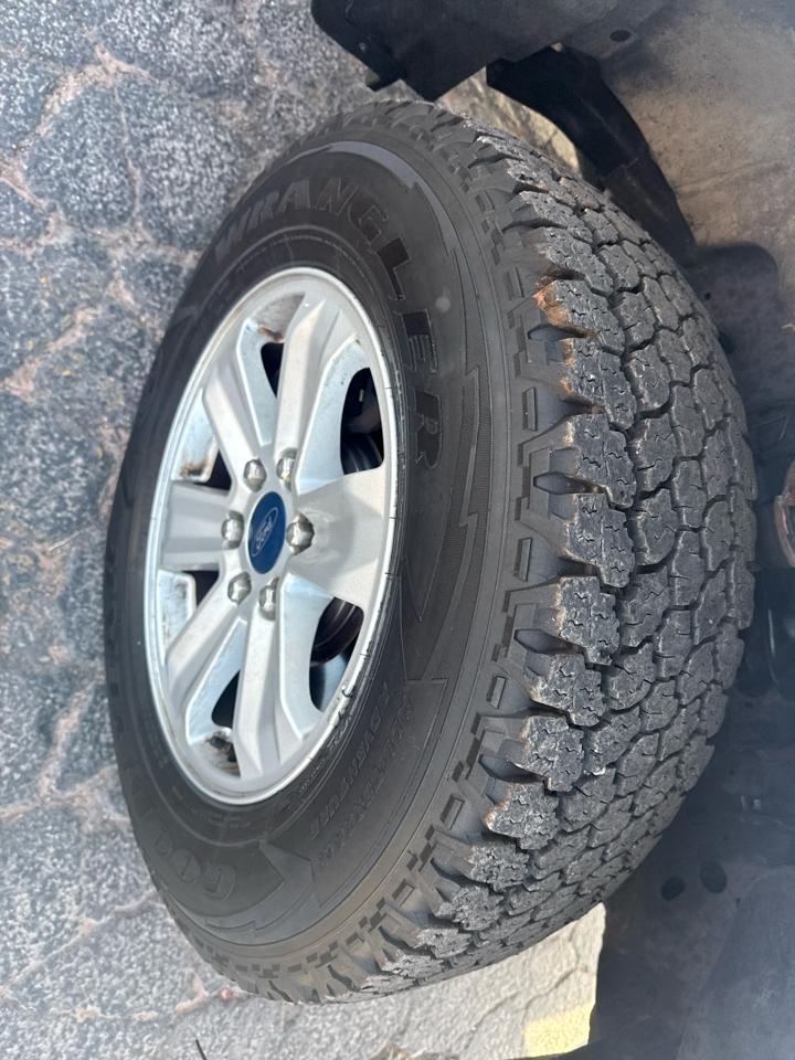 Ford F-150 XL SuperCrew 5.5-ft. Bed 4WD 2019