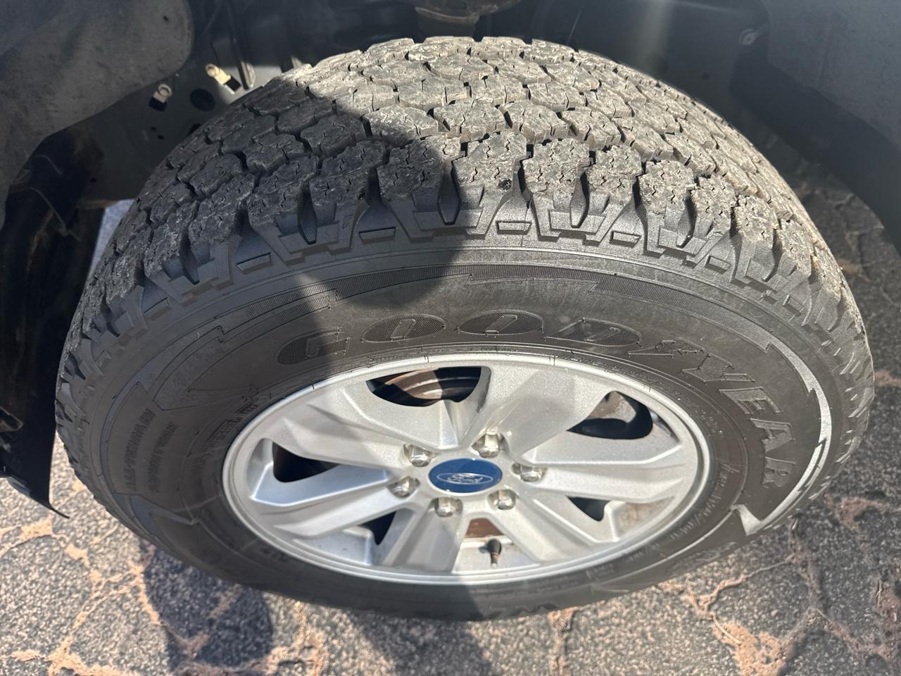 Ford F-150 XL SuperCrew 5.5-ft. Bed 4WD 2019