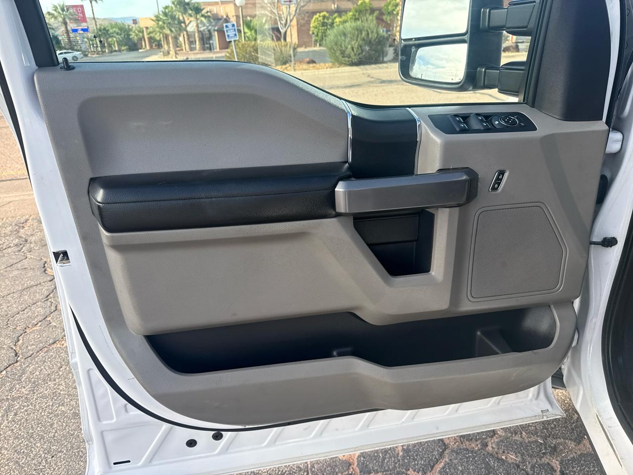 Ford F-150 XL SuperCrew 5.5-ft. Bed 4WD 2019