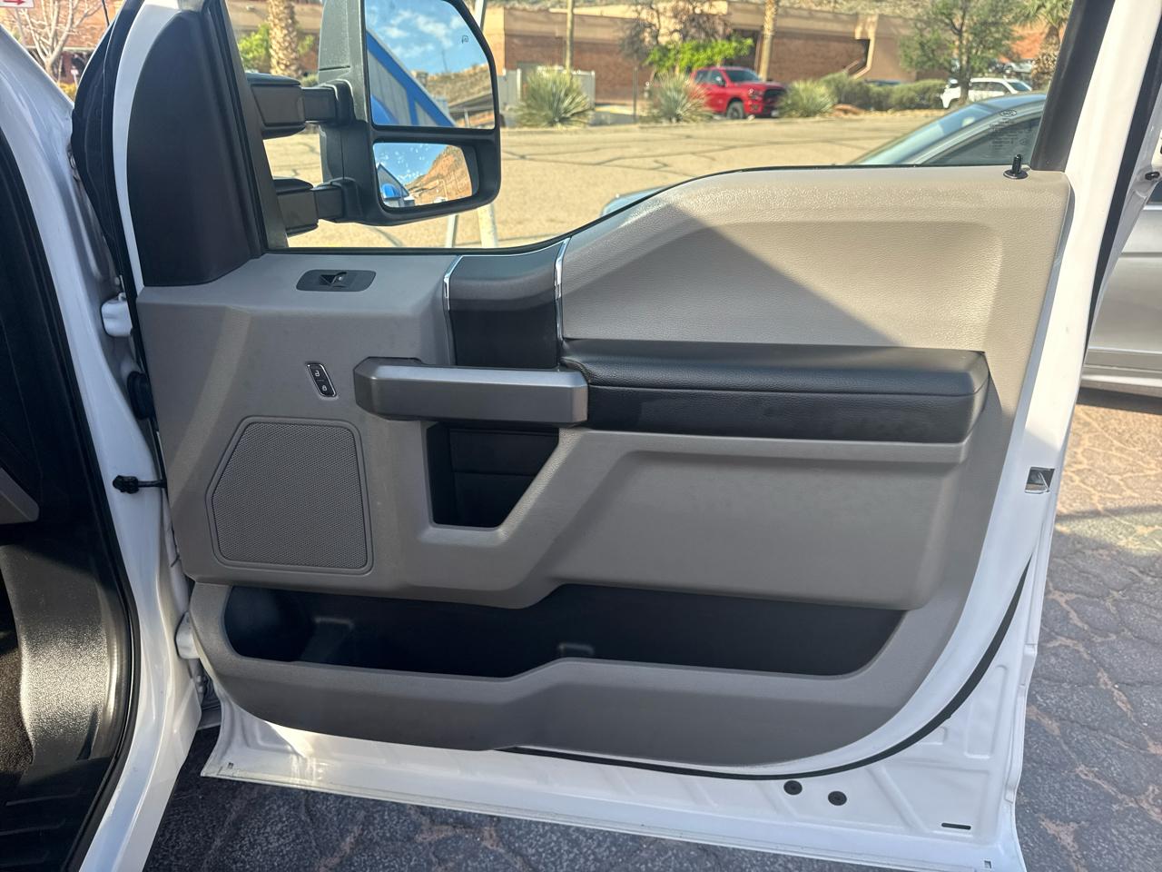 Ford F-150 XL SuperCrew 5.5-ft. Bed 4WD 2019