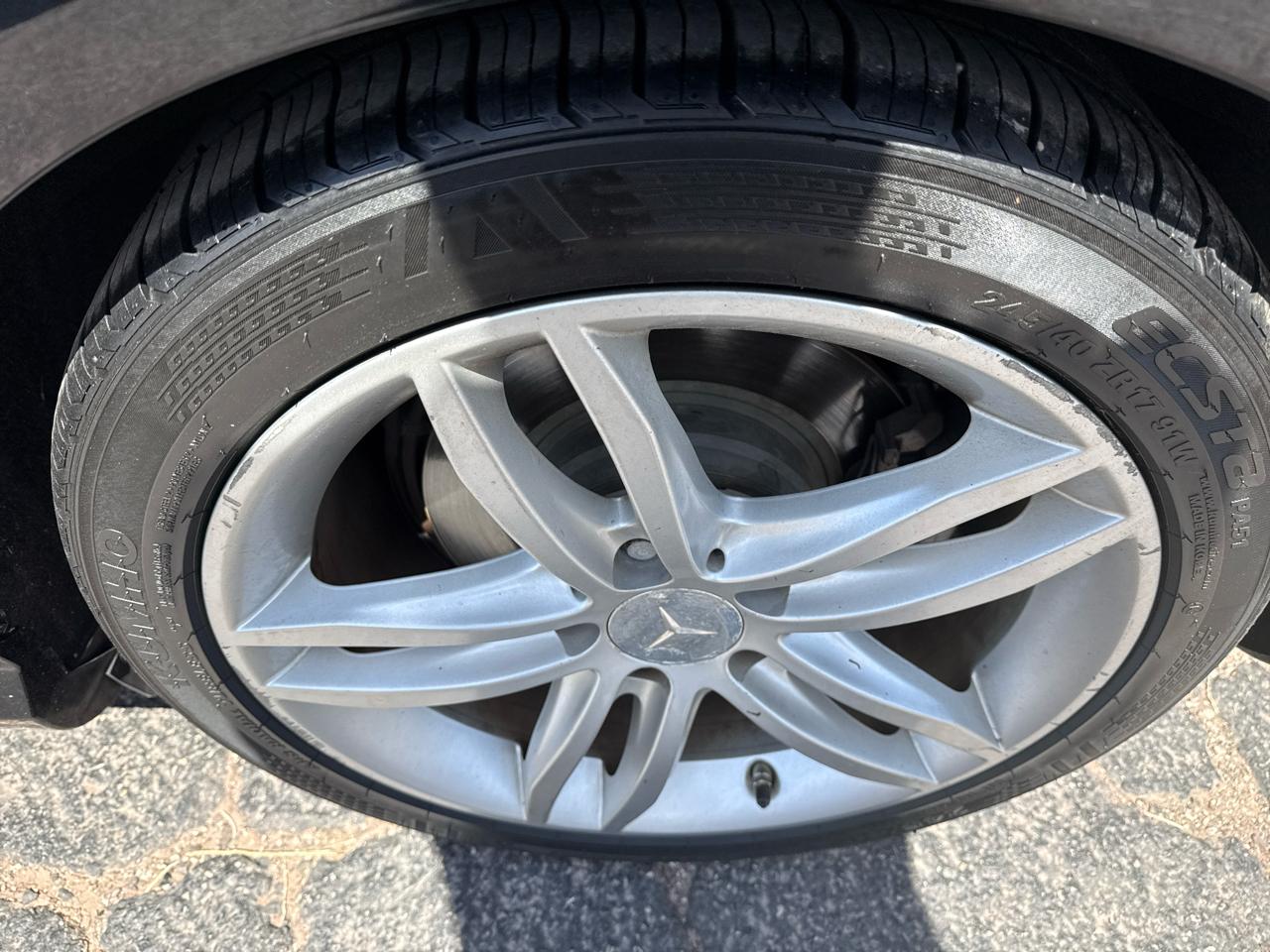 Mercedes-Benz C-Class C250 Luxury Sedan 2012