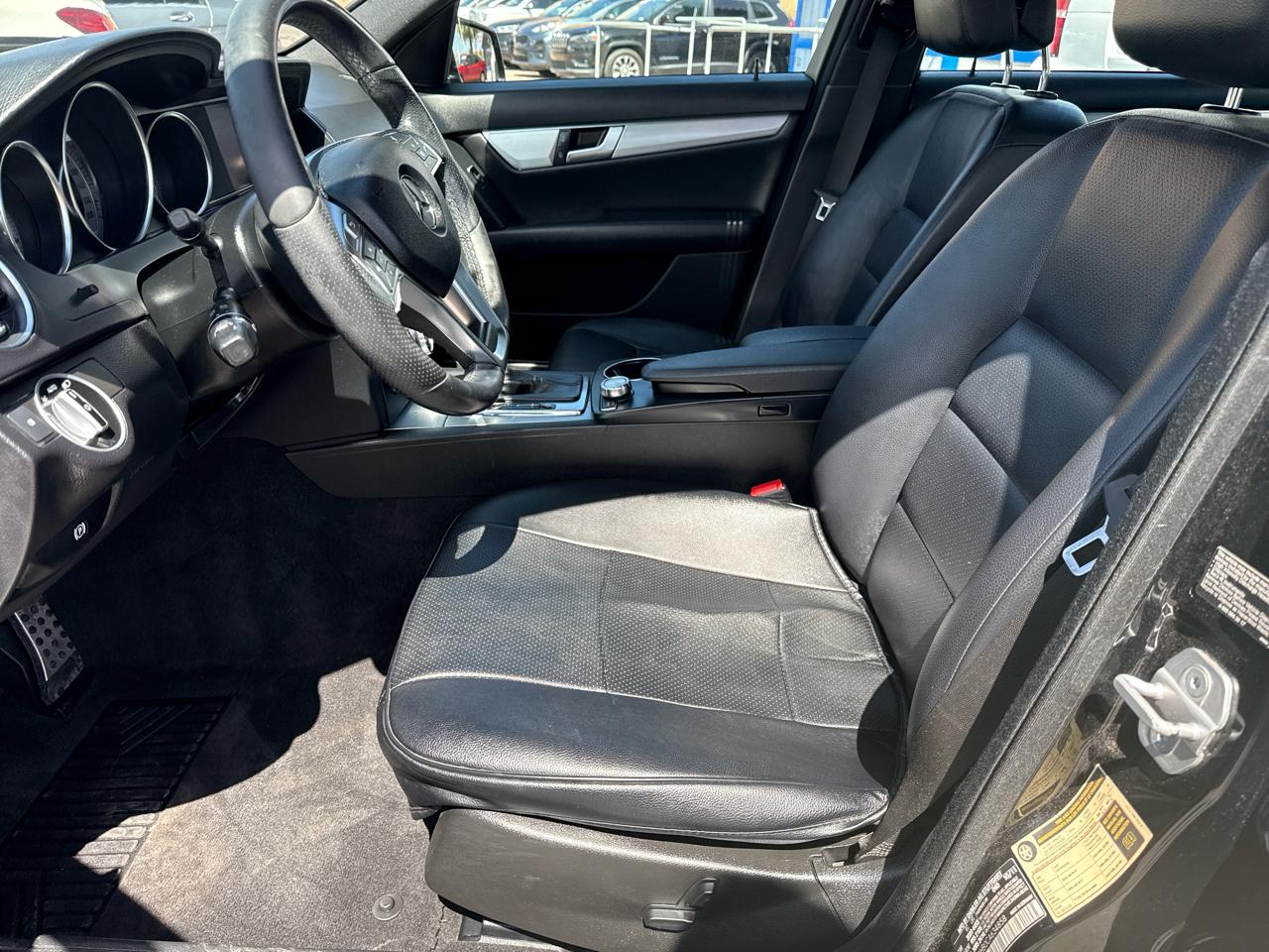Mercedes-Benz C-Class C250 Luxury Sedan 2012