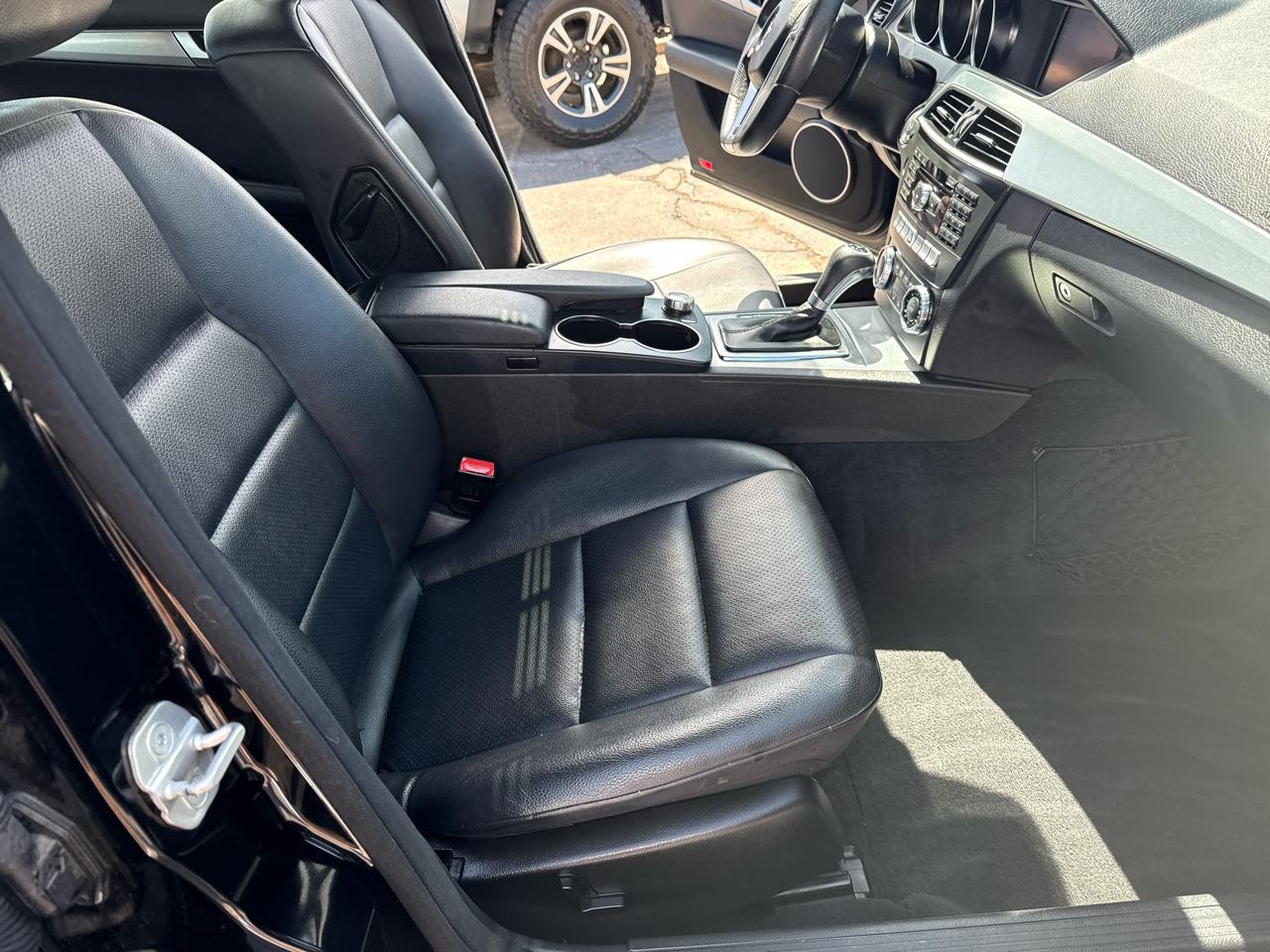 Mercedes-Benz C-Class C250 Luxury Sedan 2012