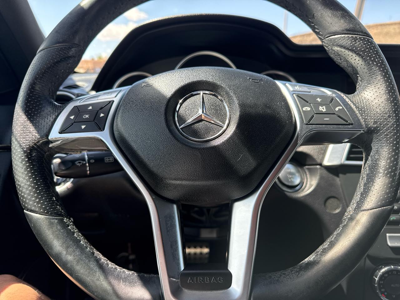 Mercedes-Benz C-Class C250 Luxury Sedan 2012