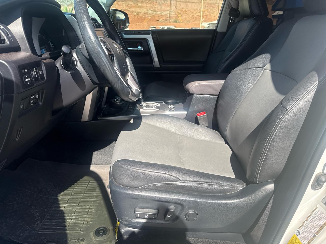Toyota 4Runner SR5 Premium 4WD 2021