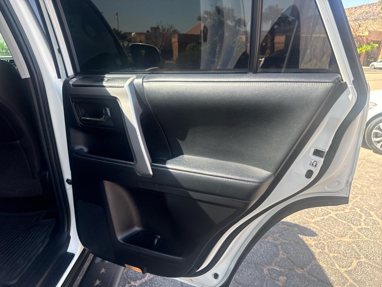 Toyota 4Runner SR5 Premium 4WD 2021