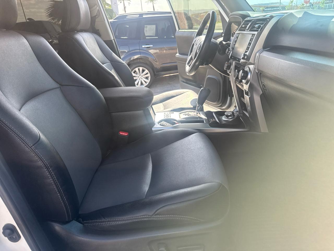 Toyota 4Runner SR5 Premium 4WD 2021