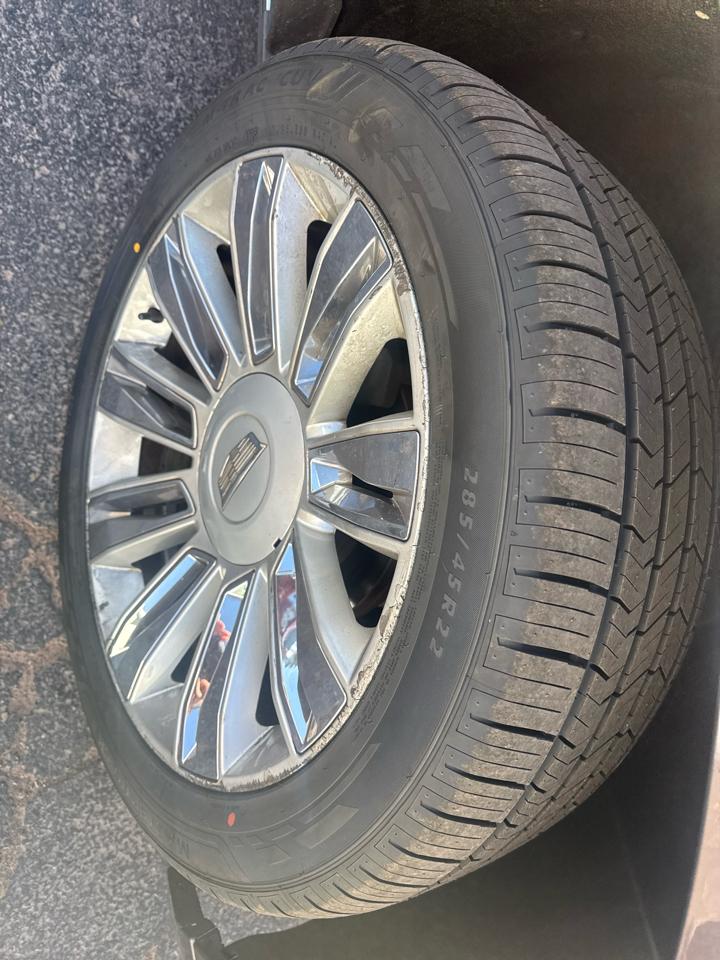 Cadillac Escalade ESV Platinum 4WD 2015