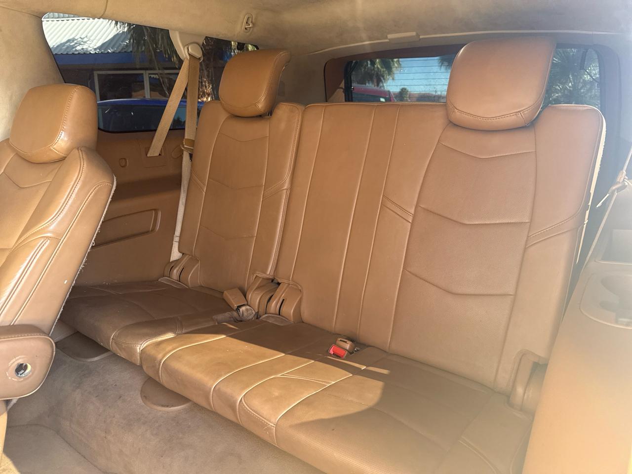 Cadillac Escalade ESV Platinum 4WD 2015