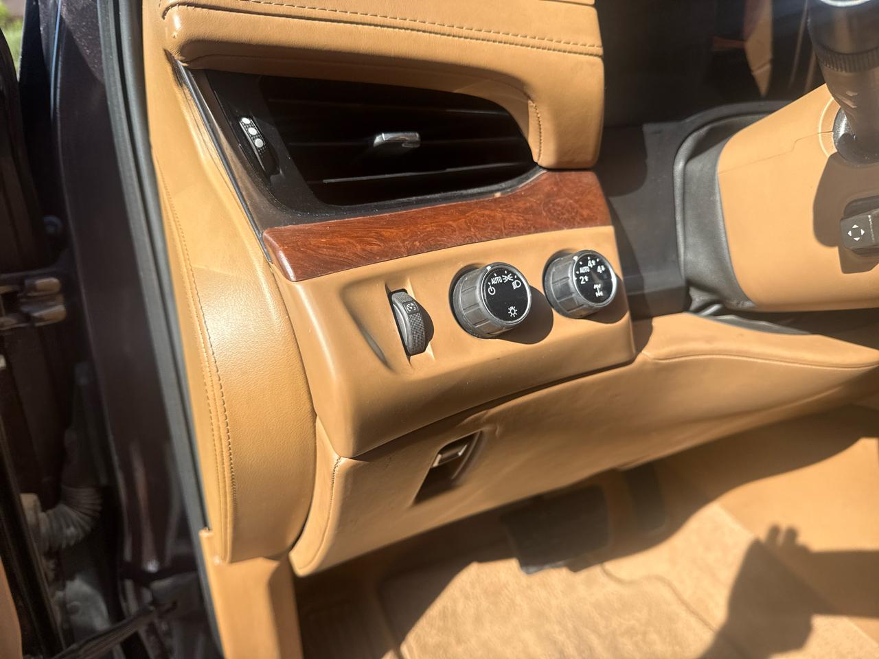 Cadillac Escalade ESV Platinum 4WD 2015